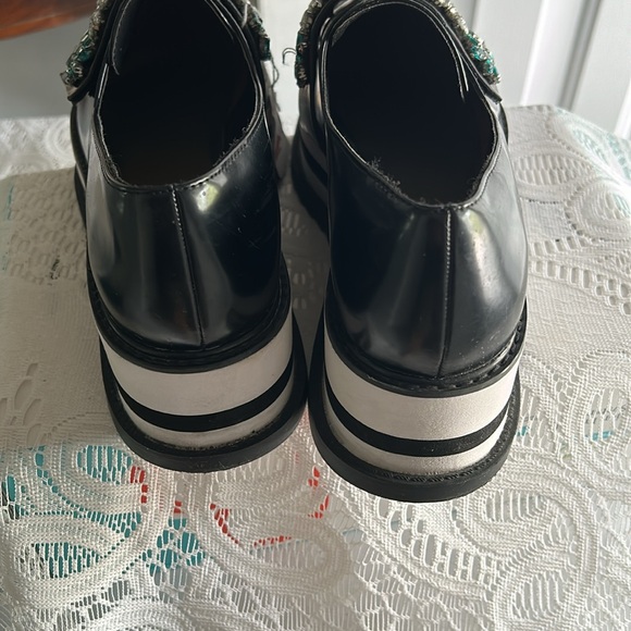 Zara Platform jeweled Embellished Derby Shoes. - Picture 3 of 8